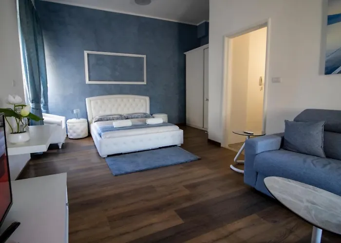 Experience Apartment *